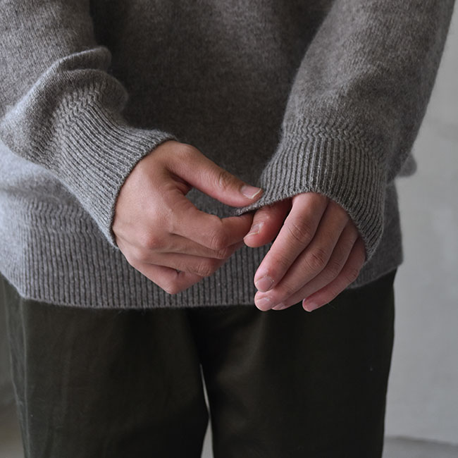 50%OFF】(bbz2022305a0004) / Phlannel(フランネル) / Wool Yak V-neck