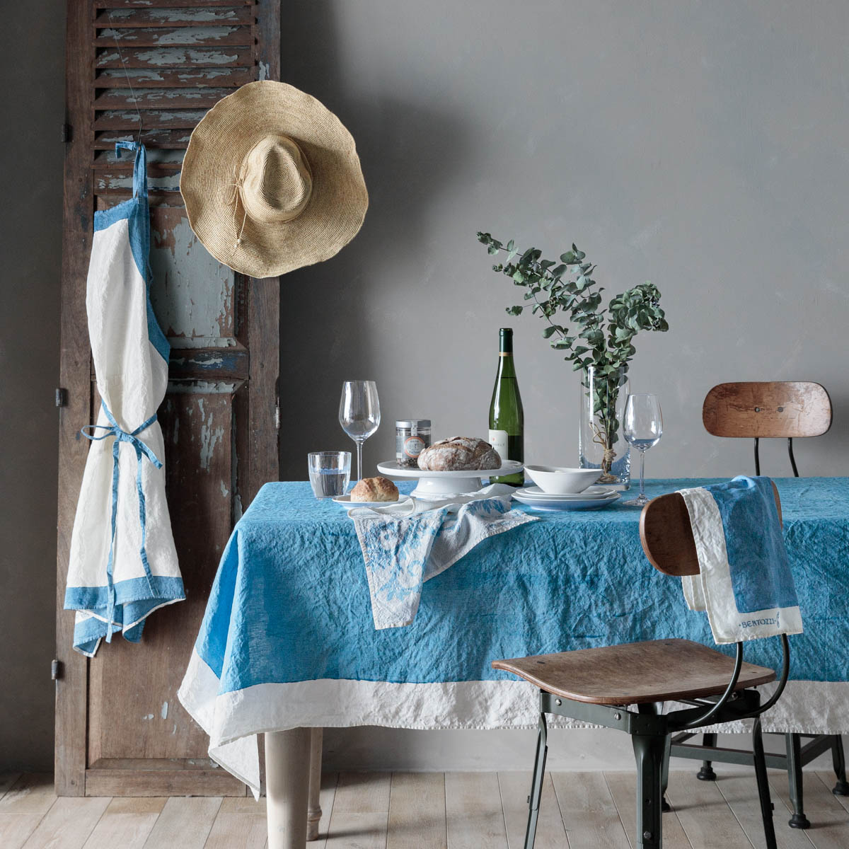 新品 プロヴァンス オリーブ柄 テーブルクロス ブルー 250×160 撥水