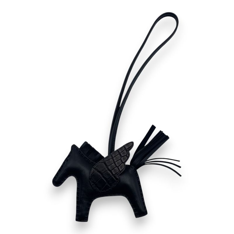 エルメス ペガサスチャーム MM セサミ/ノワール/ブルーアンクル B刻印