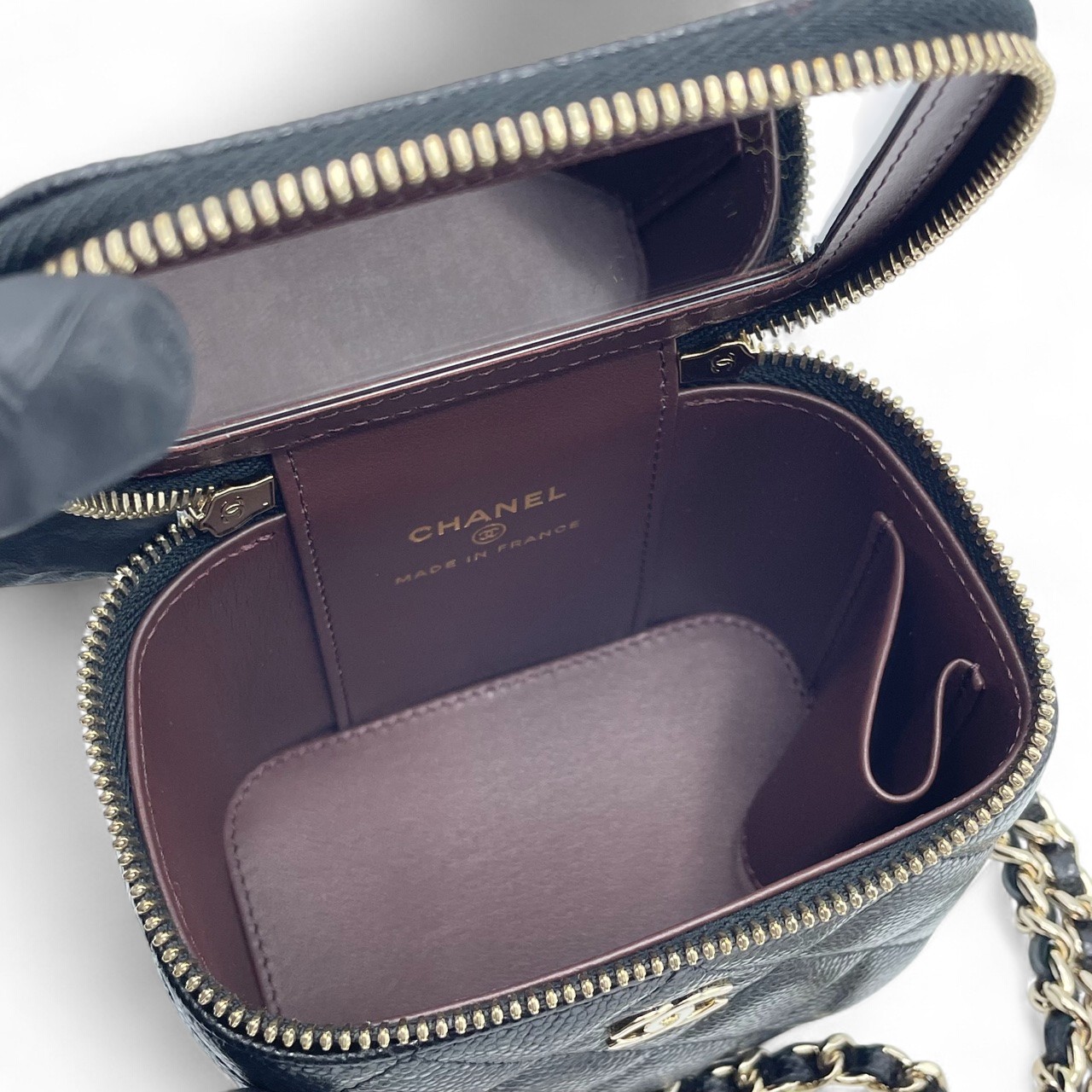 シャネル バニティ 10 ブラック キャビアスキン ゴールド金具