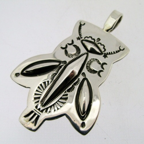 リンドンツォーシー バグ ペンダント｜マライカ公式通販