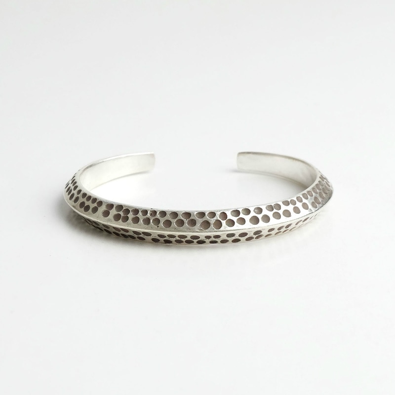 カレンシルバーバングル｜マライカ公式通販
