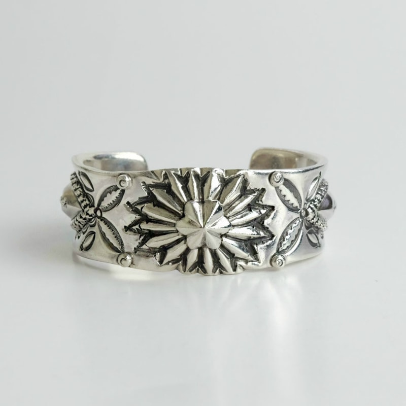 Ernie Listerアーニーリスターのバングル｜マライカ公式通販