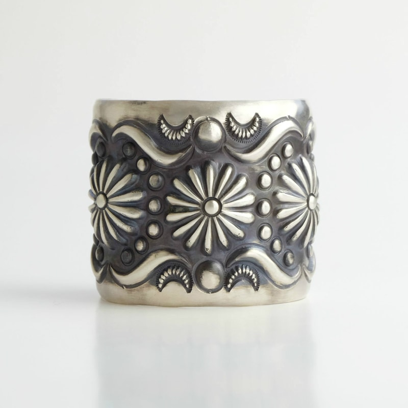 138mm エマーソンビル スタンプワーク ケトーバングル ボウガード