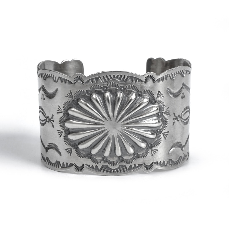 アーノルドグッドラックArnold Goodluckのバングル｜マライカ公式通販