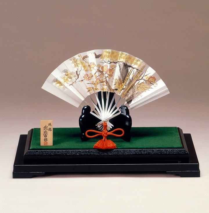 武比古 純銀 扇 松竹梅 7号 | 銀製品,純銀製置物,扇 | 森銀器製作所