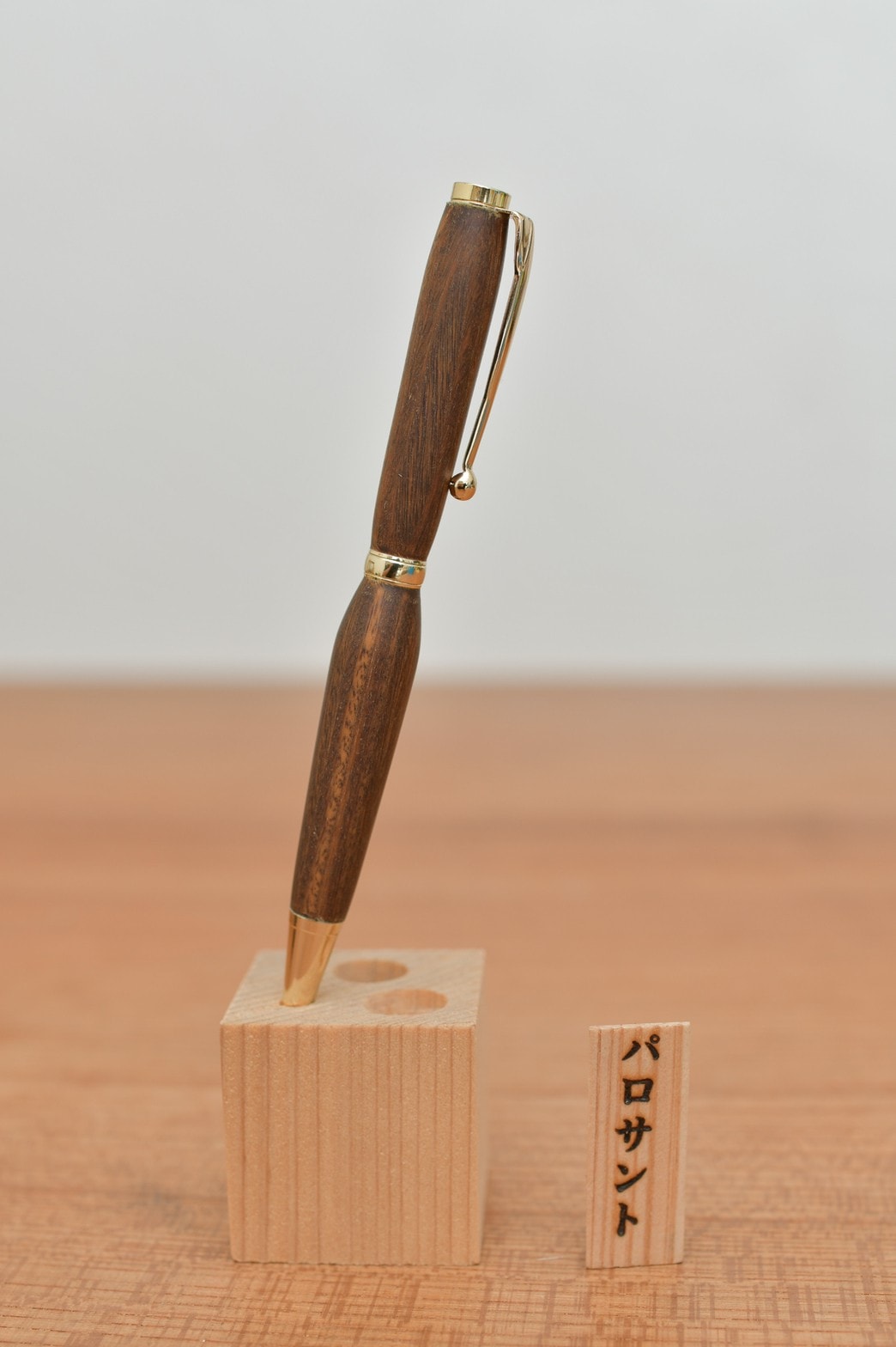 木製ボールペン パロサント （外国産） | Tomoko Pen（ノベルティー