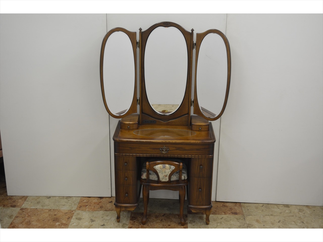 アンティーク三面鏡名古屋市東区まで取りに来てくださる方限定