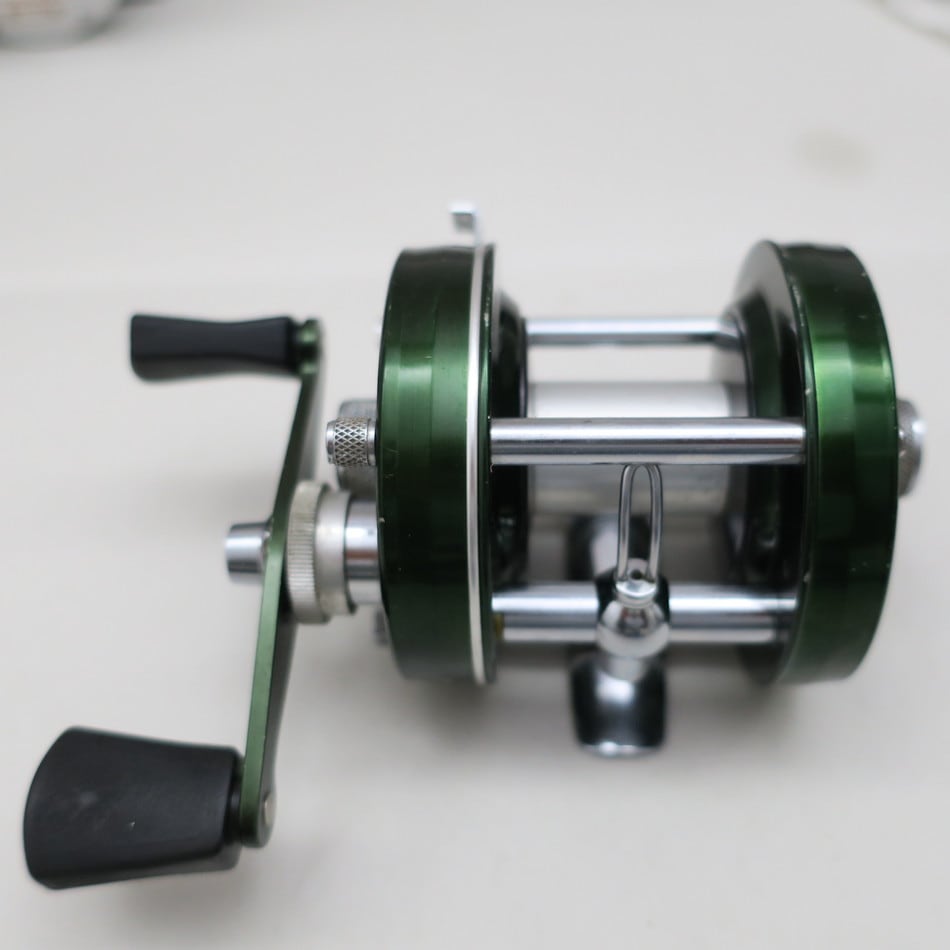 ABU アンバサダー 5000 D メンテ済 フレーム修正済 【公式通販】