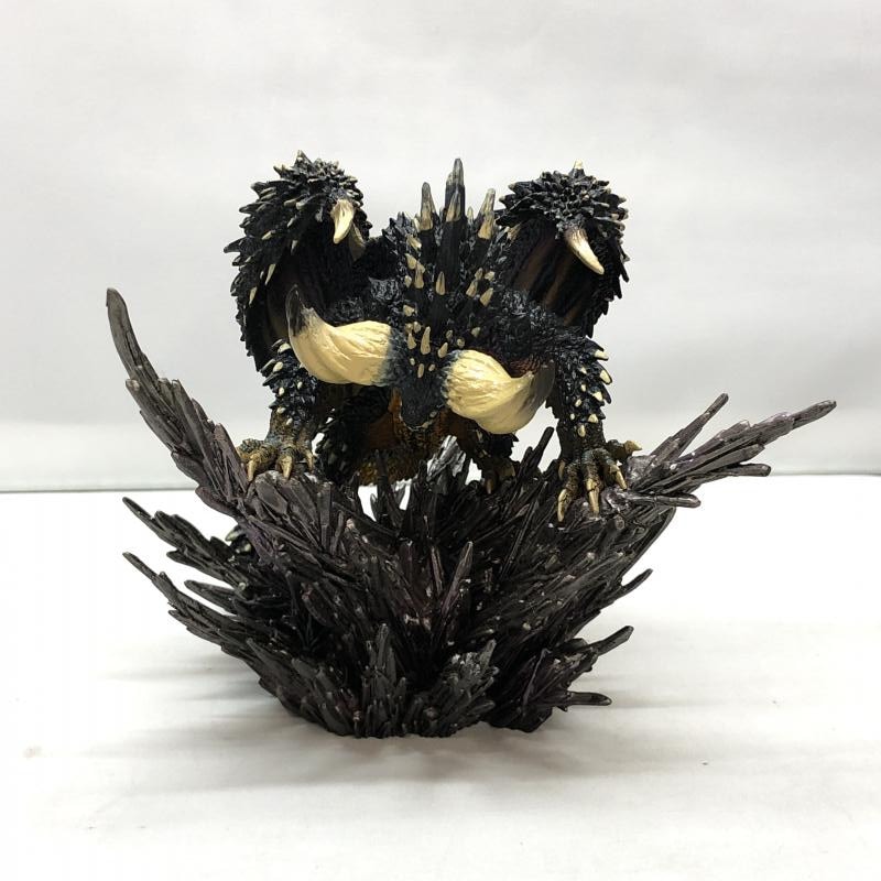 中古】カプコン ネルギガンテ フィギュア コレクターズ・エディション