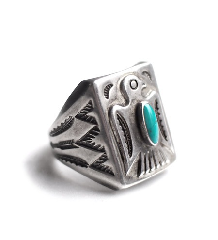 ナバホ族ジェリー・N・プラテロターコイズ付き銀製ボックス 1940s