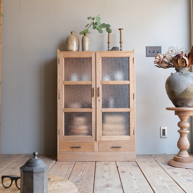 キャビネット ダイヤガラス｜古家具,棚類｜古家具・アンティーク家具 R