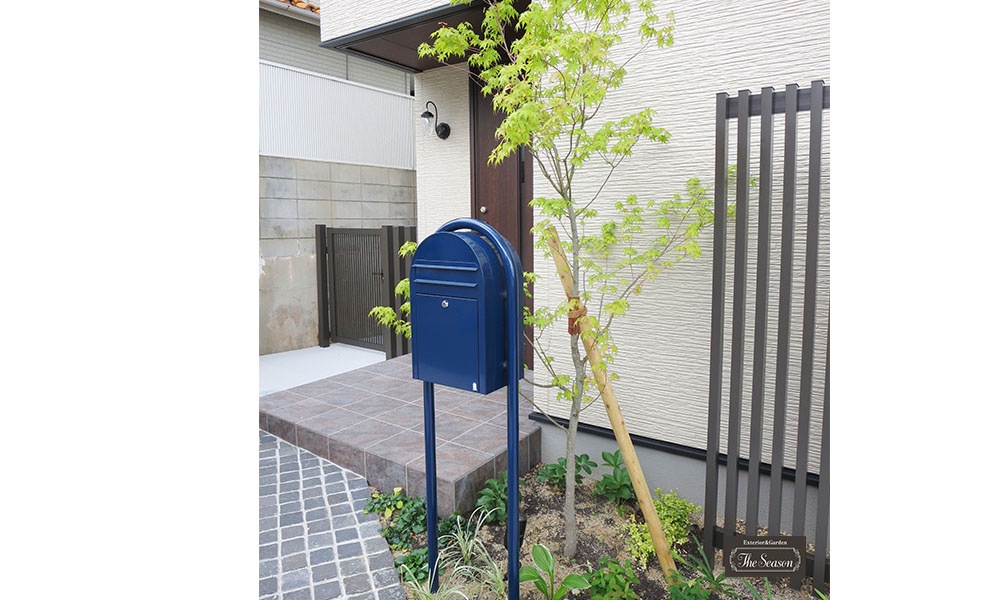 郵便ポスト】 ボビ ネイビーブルー 前入前出し bobi (北欧デザイン