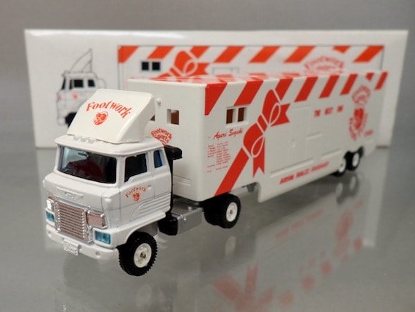 フットワーク特注／トミカ ダンディFootwork レーシングチーム 日野