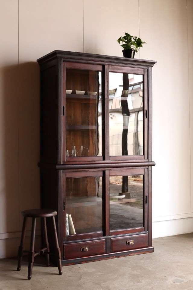 ガラス引戸棚 | 全ての商品 - 古家具古道具 そうすけ