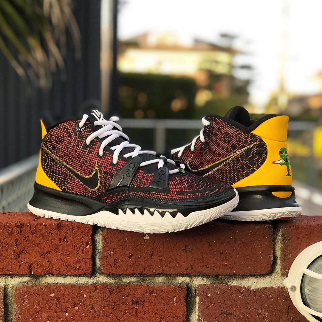 NIKE KYRIE 7 EP 'RAYGUN' ナイキ カイリー 7 レイガン 【MEN'S