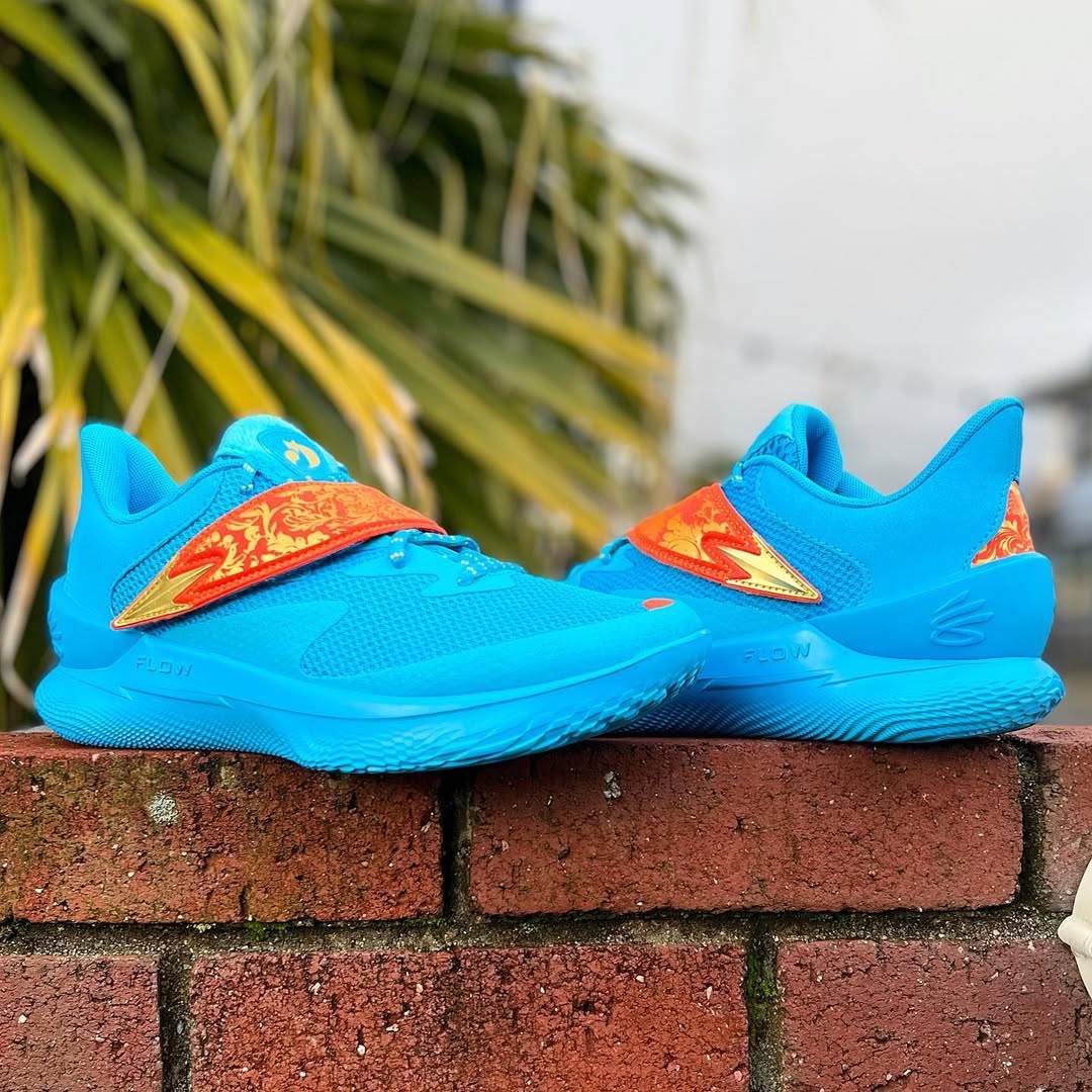 UNDER ARMOUR CURRY FOX 1 'HAPPY FOX DAY' アンダーアーマー カリー