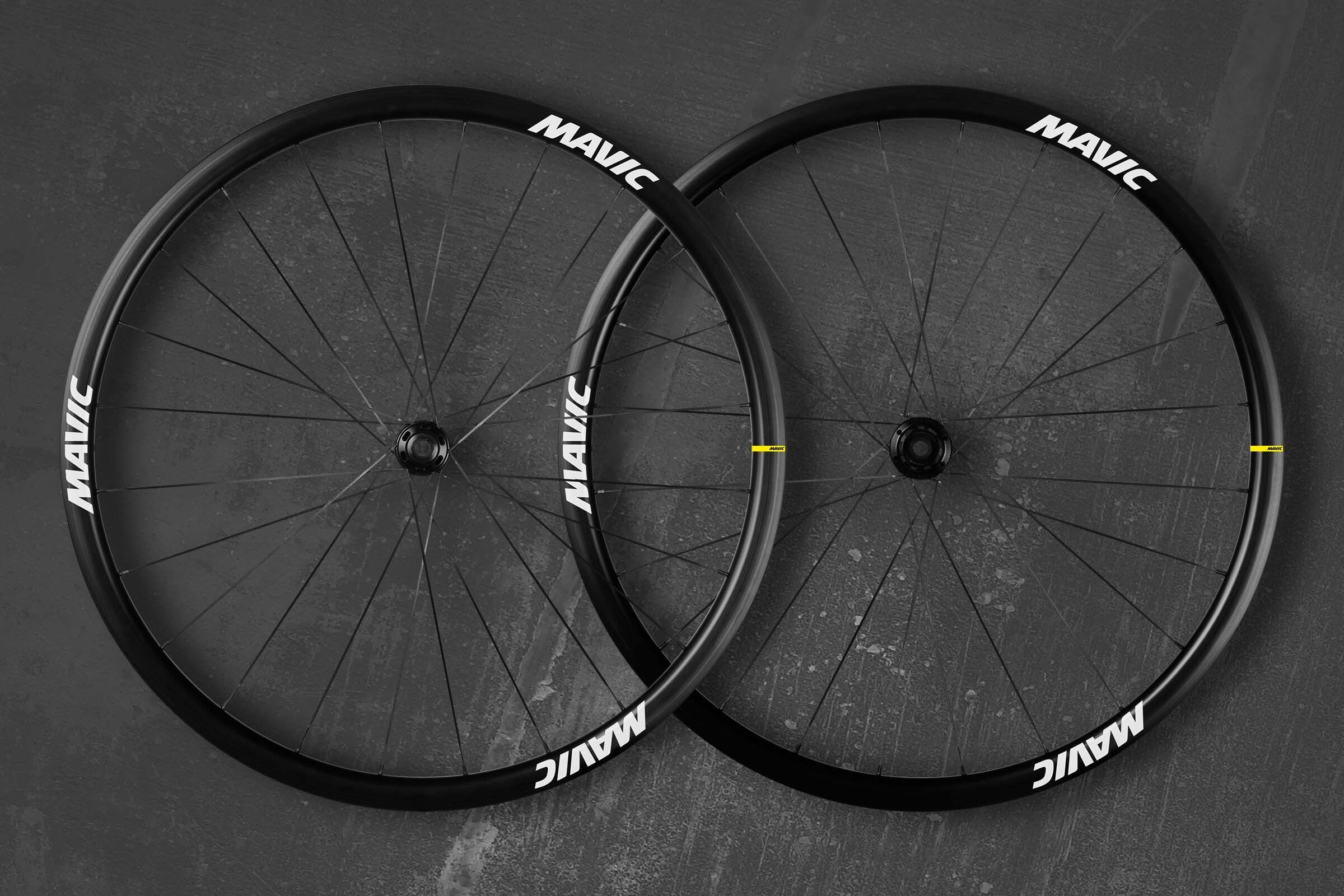 Mavic/マビック後輪ホイール】GP4チューブラー重量1.36kgスプロケ付