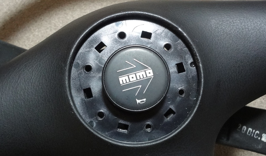 NA8Cの純正モモステアリング | ユーノスロードスターVRリミテッドB