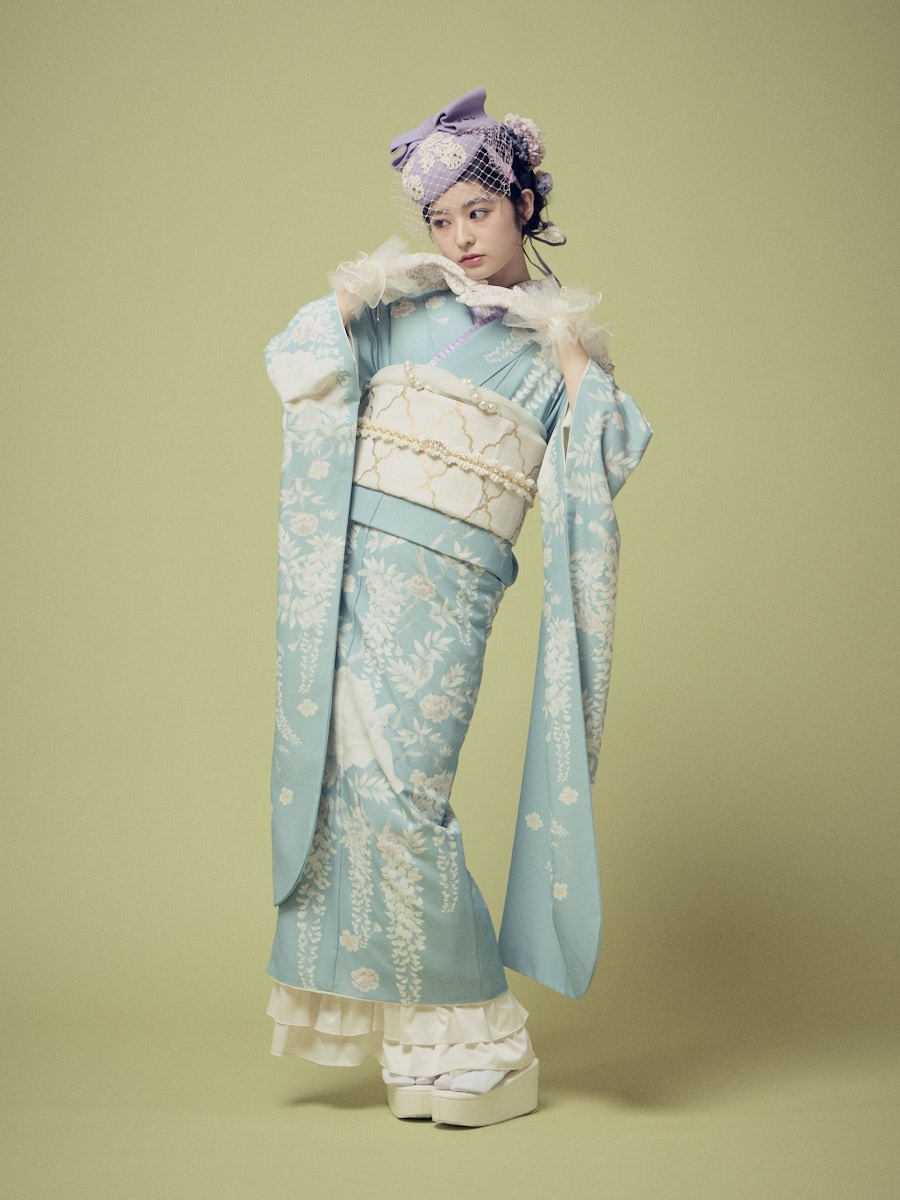 予約商品】振袖単品「シロバトシノワ」(FREE［受注生産商品：ご注文日