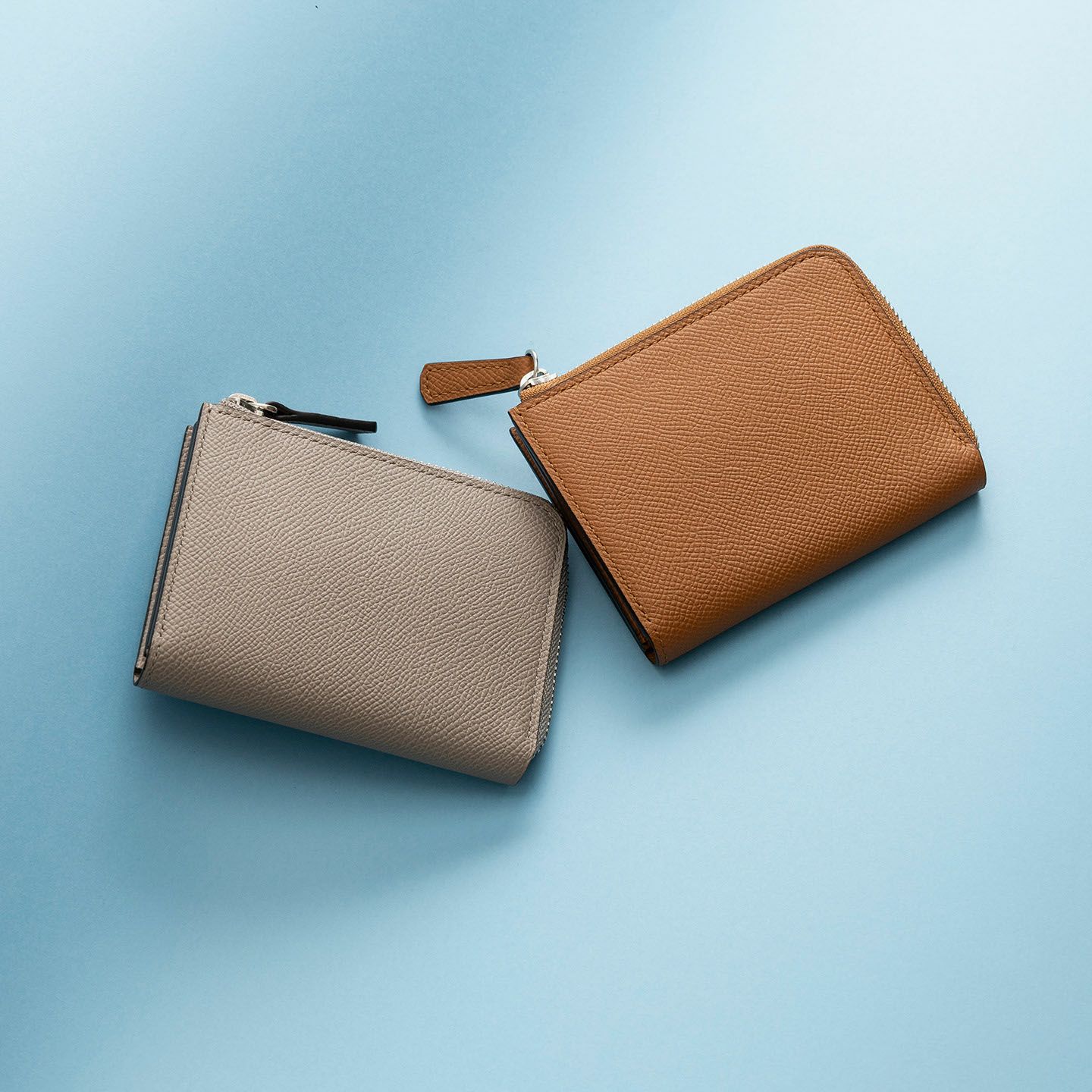 パッと見白いダークブラウン×オルモ（山吹色）のL字ファスナー