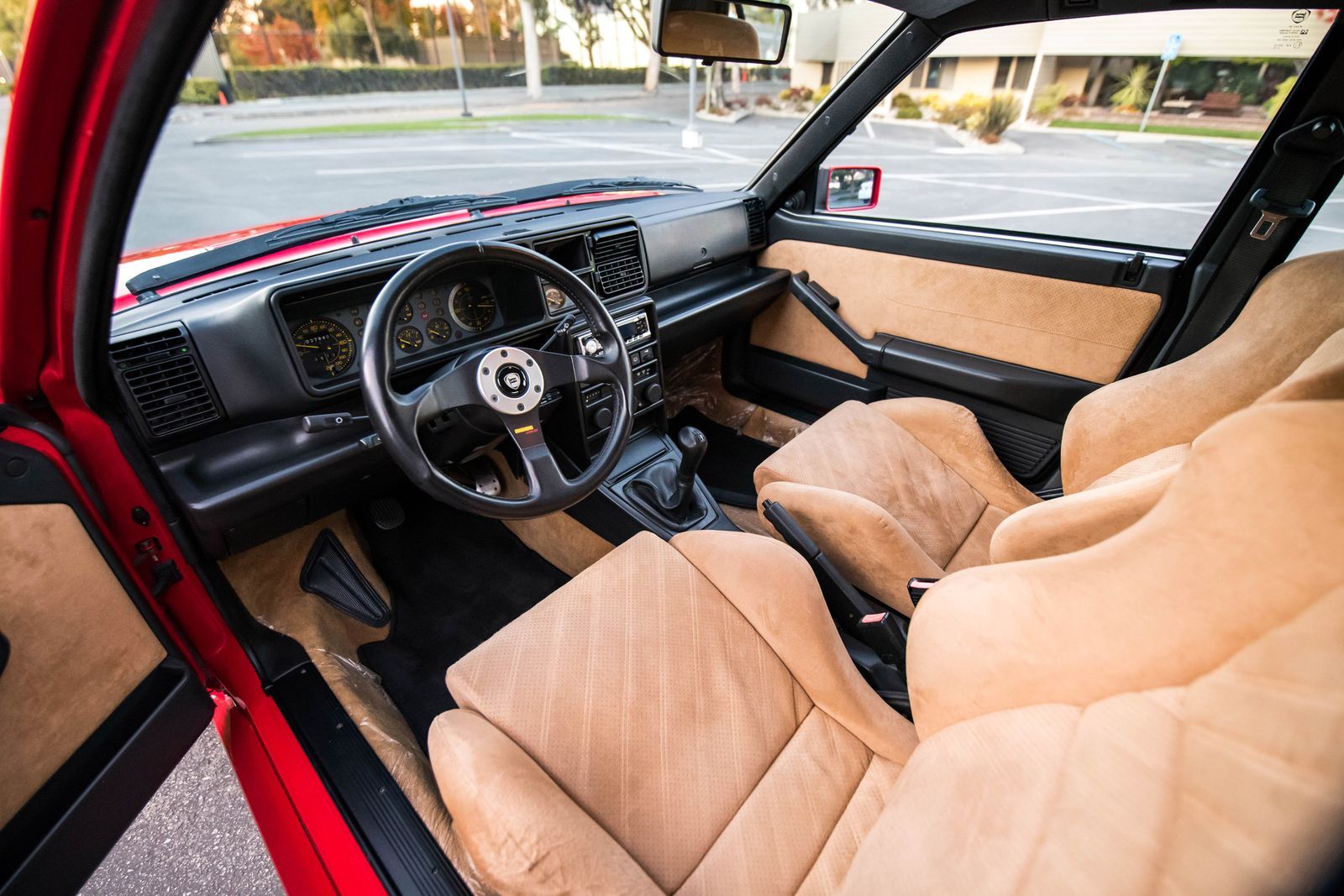 ランチア デルタ HFインテグラーレ暴騰中！ 国外流出が加速する背景と