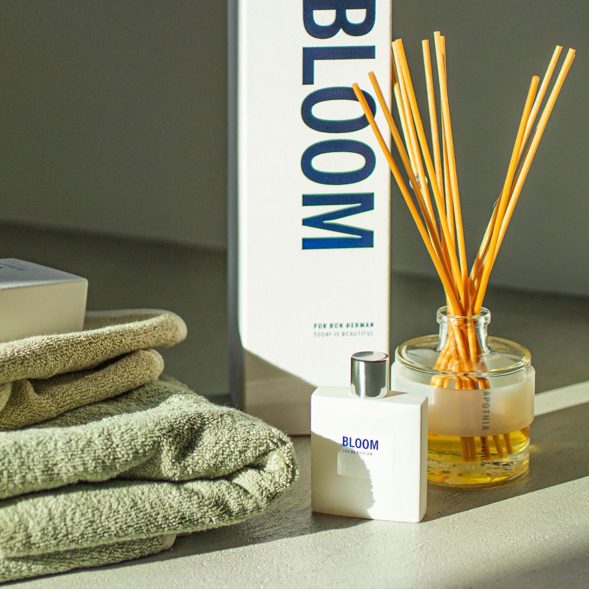 ロンハーマンがLA発のフレグランスブランド「アポーシア」と初コラボ