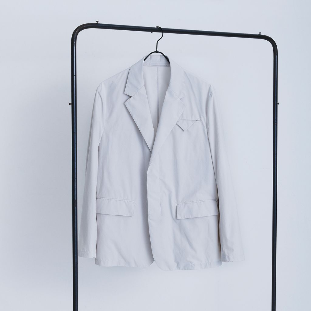 ギャラリー：着回しで選ぶなら、プラダの新作ジャケットが正解──2024