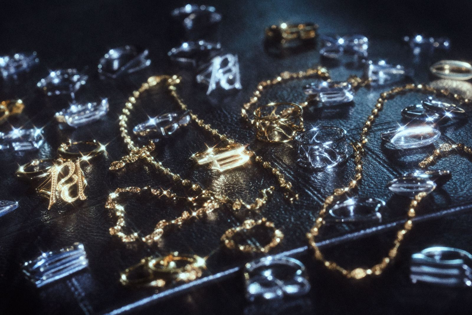 常田大希が、自身初のジュエリーコレクション「ポイントレス