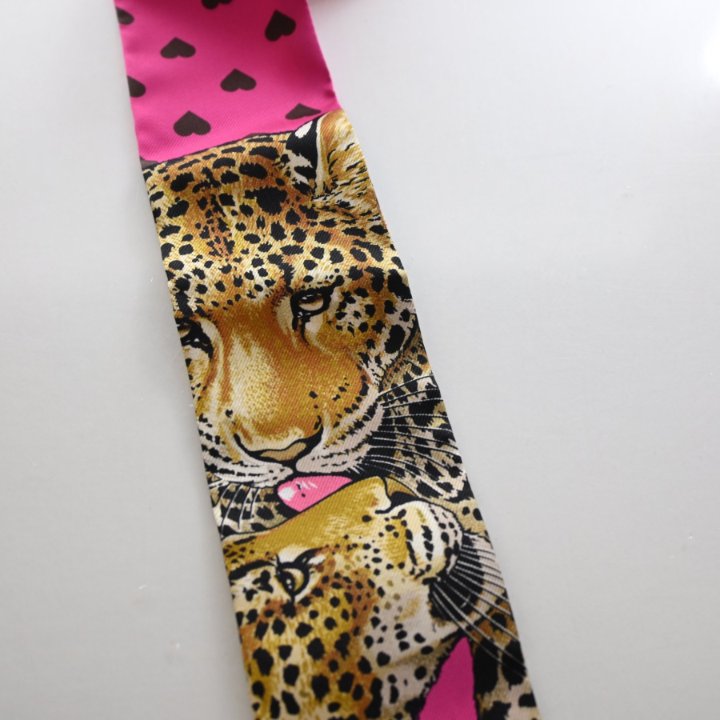 Hermes Jungle Love Silk Twilly - Luxe Du Jour