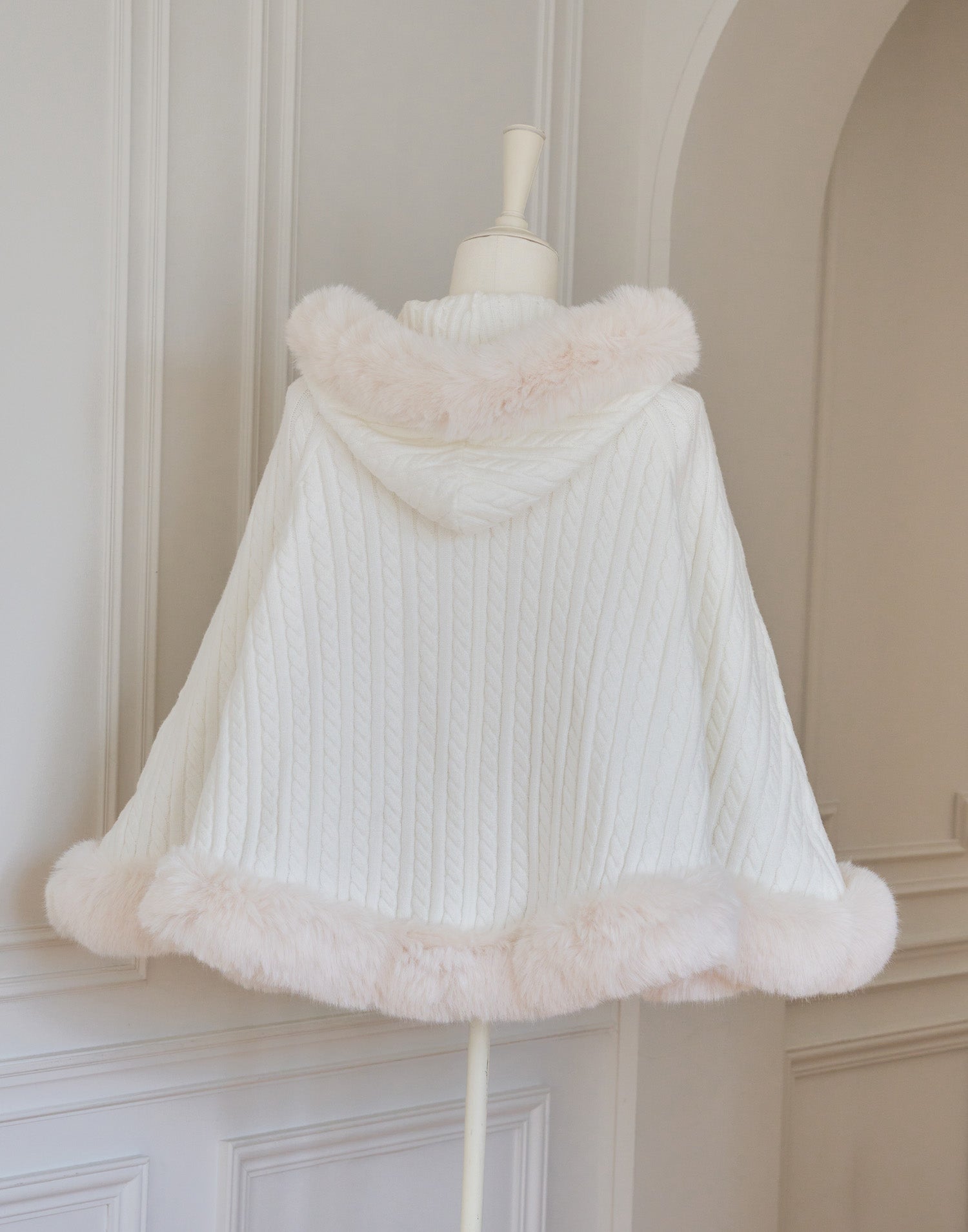 Fluffy Meringue Ribbon ニットポンチョ – mellfy memory