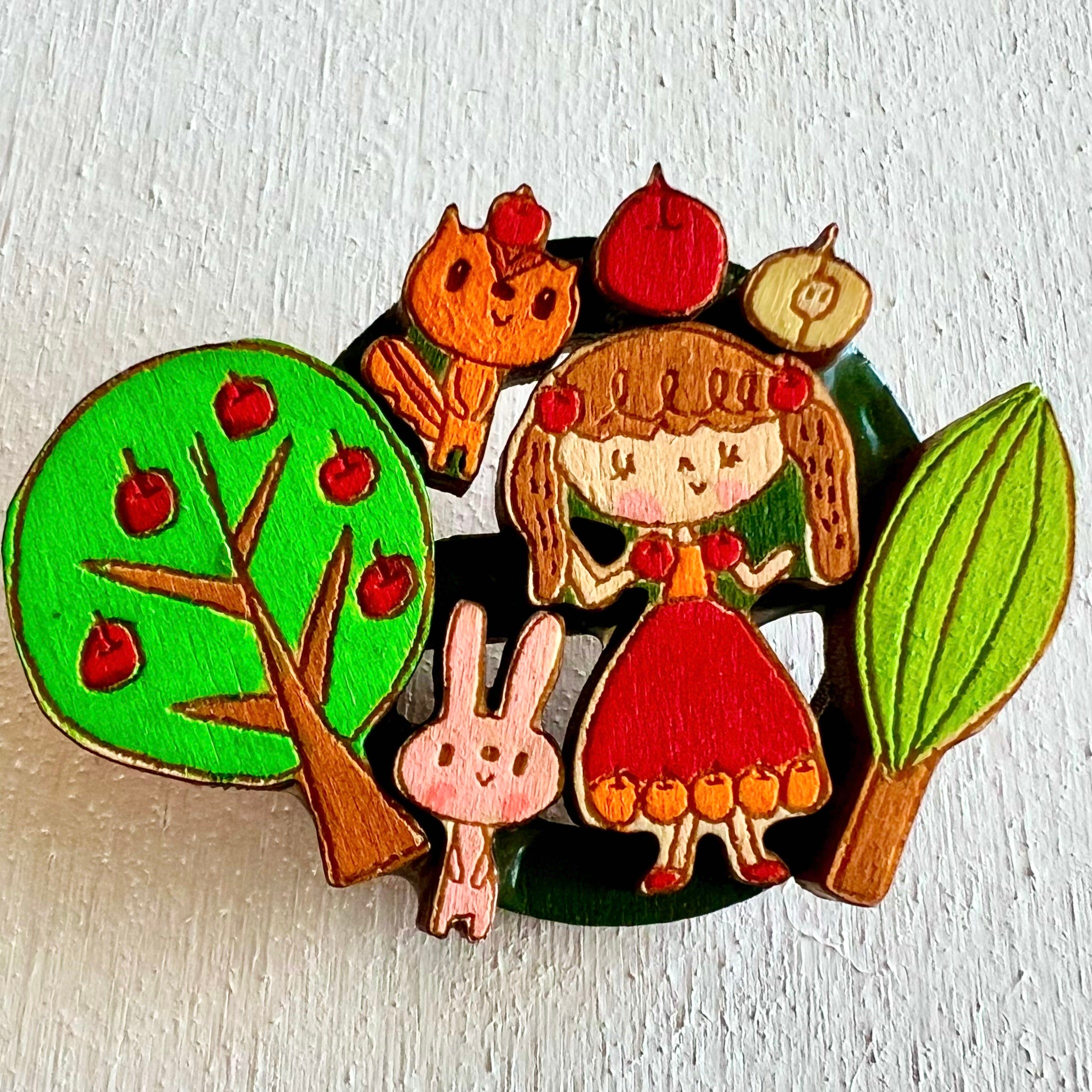 apple princess りんごちゃん ブローチ – メリーメリークリスマスランド