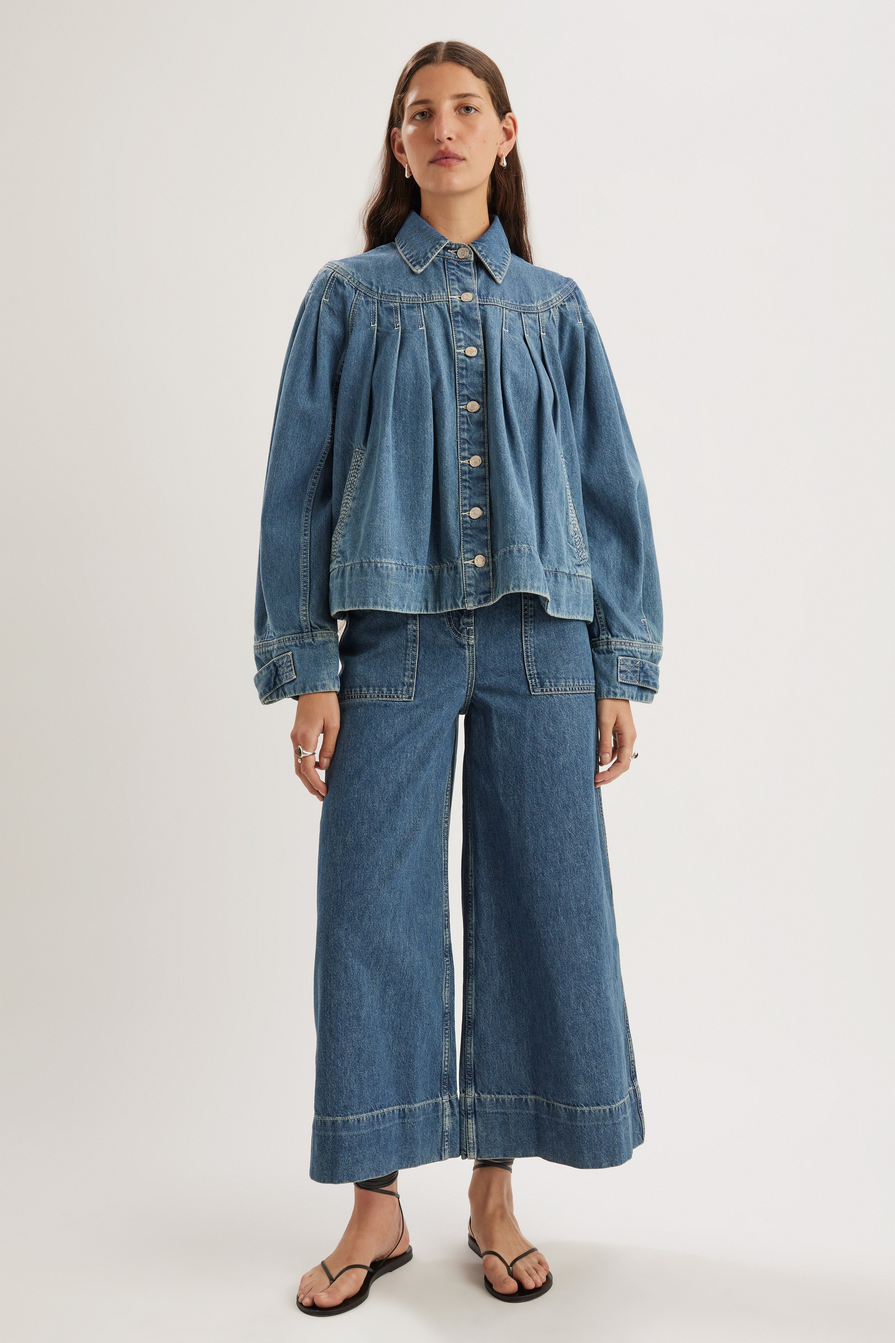 Easton Denim Jacket in Mid-Blue Wash