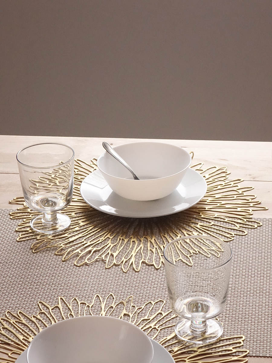 チルウィッチ ブルーム ランチョンマット｜大輪のゴールドの花