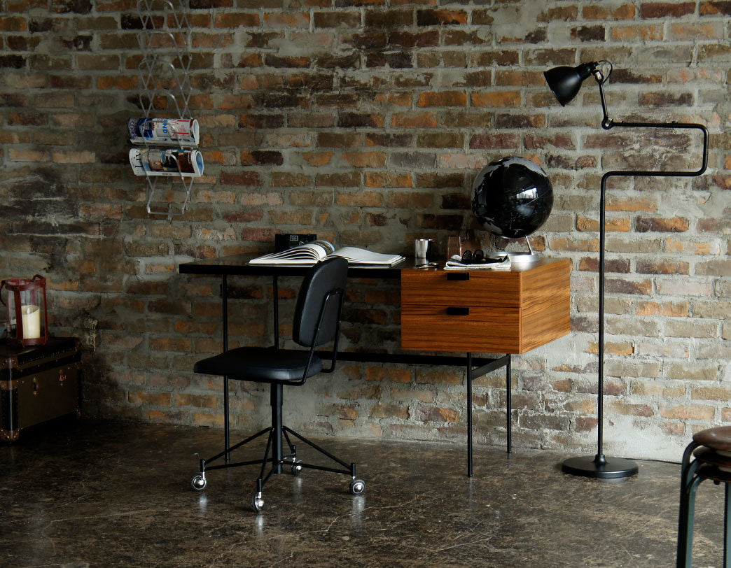 Pierre Paulin / CM231 Chair – METROCS GLOBAL