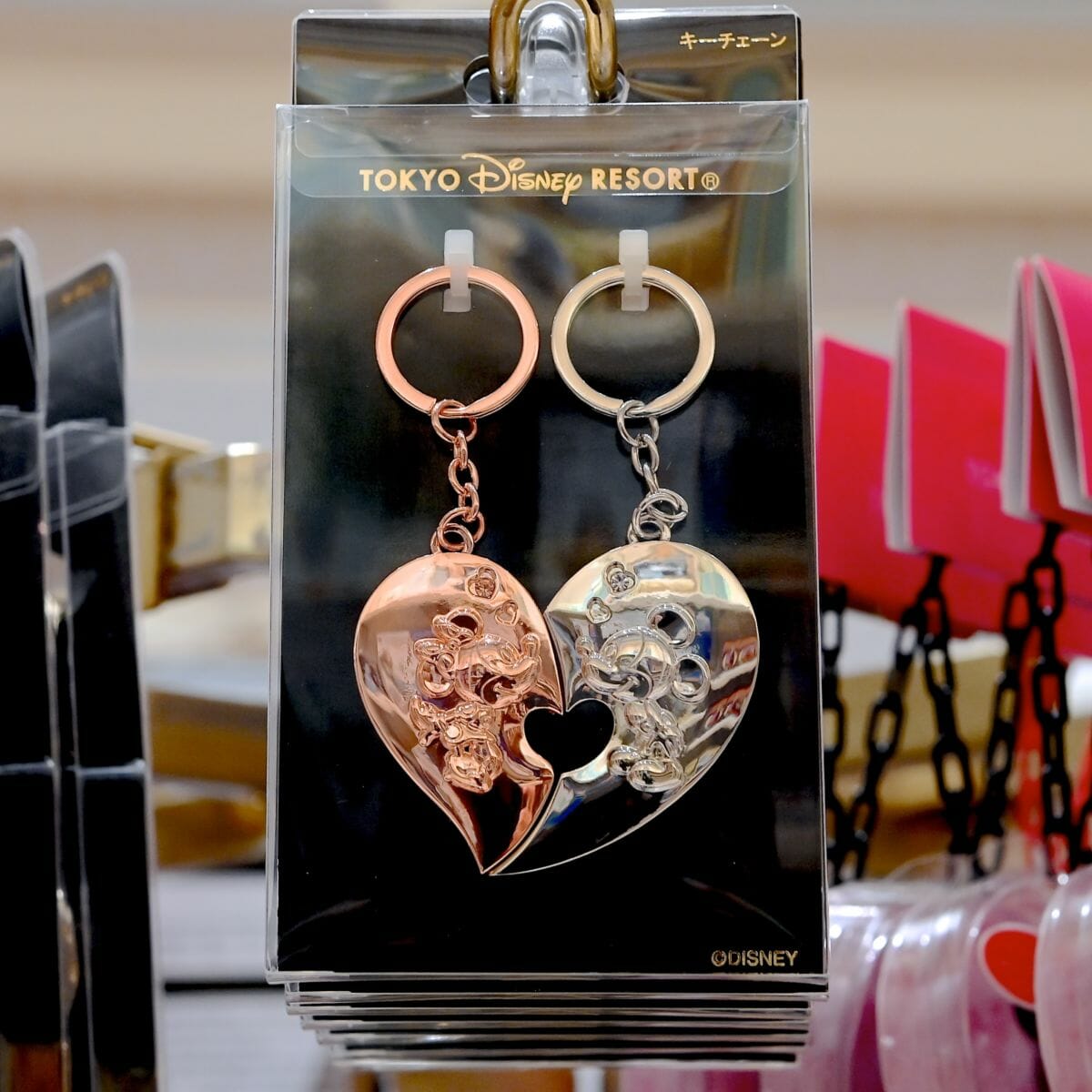 くっつけるとハートに！東京ディズニーランド ミッキー＆ミニーペア