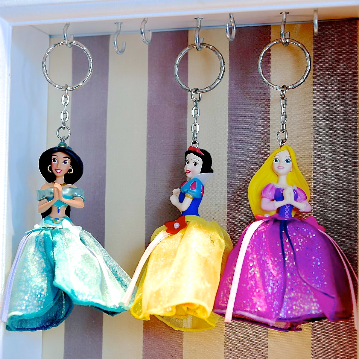 オシャレでかわいい！東京ディズニーランド プリンセスキーチェーン -