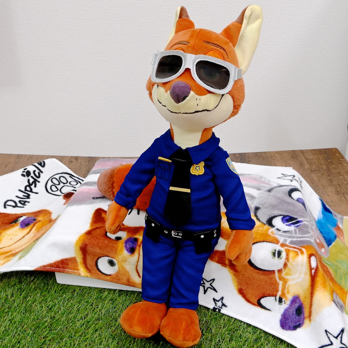 ジュディとニックのダイカットクッションも！ディズニーストア