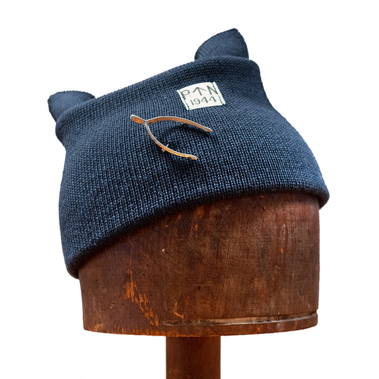 cap_with_stand_2_540x.jpg?v=