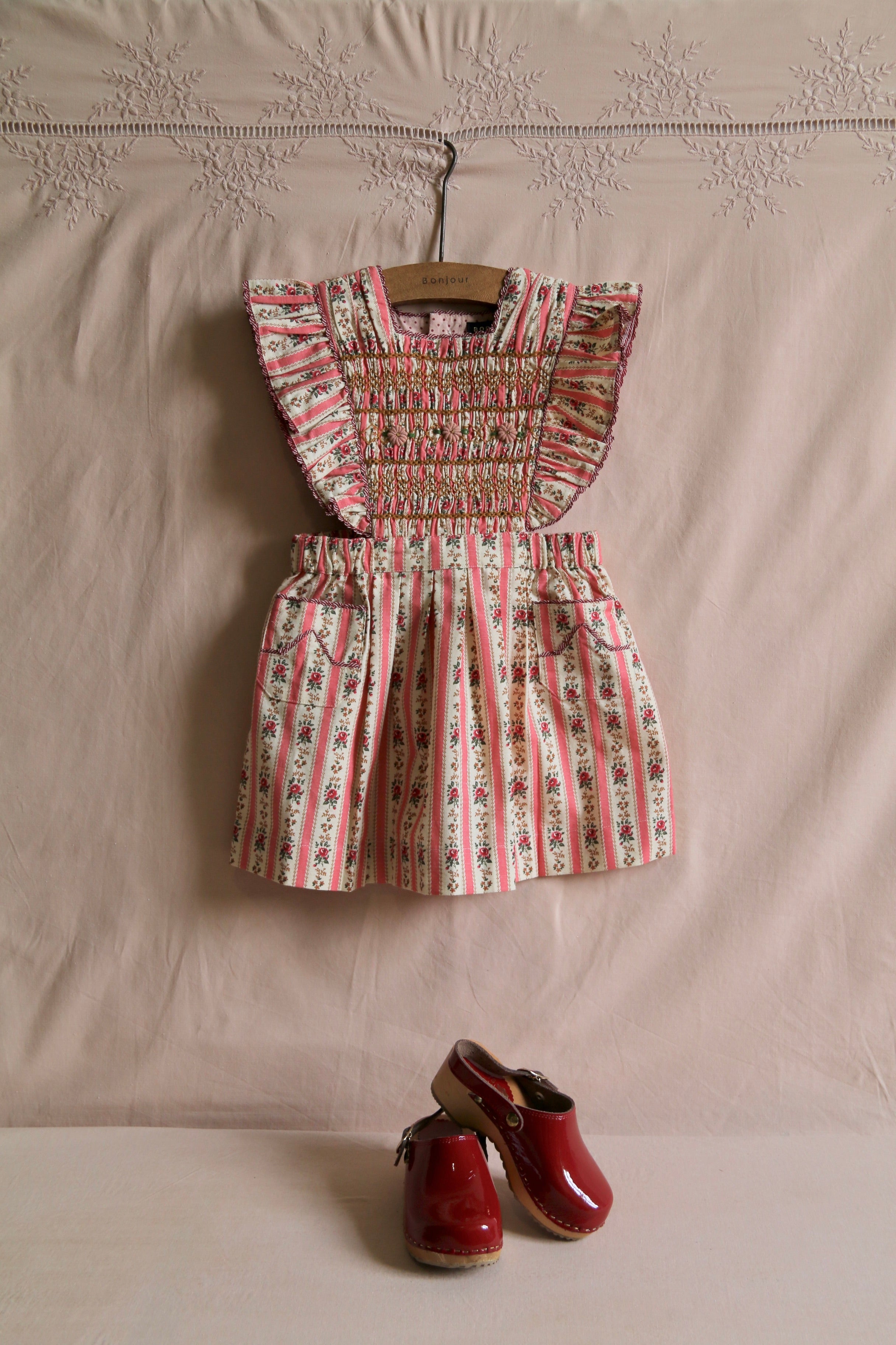 BONJOUR DIARY APRON DRESS / TAPESTRY PINK STRIPE - Milk + Bots