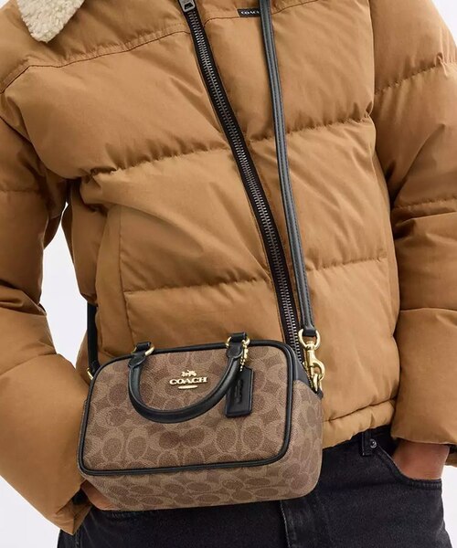 公式】サッチェル クロスボディ バッグ・シグネチャー キャンバス