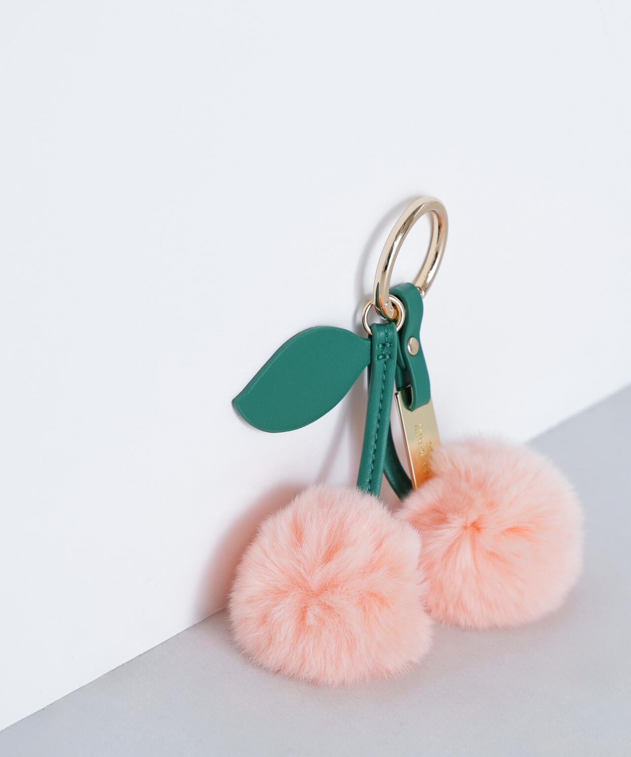 チェリーファーチャーム | NATURAL BEAUTY BASIC（ナチュラル