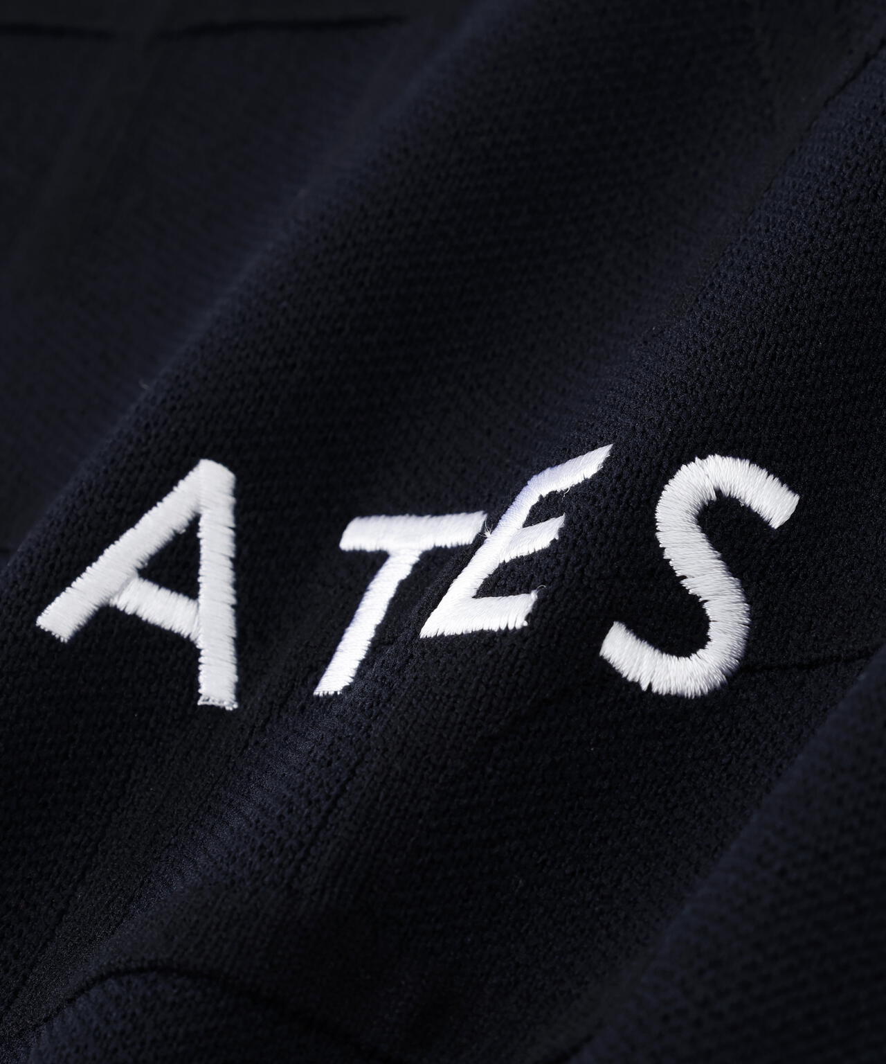 14Gクルーネックニットプルオーバー ＜ジャガードロゴ総柄＞ | PEARLY