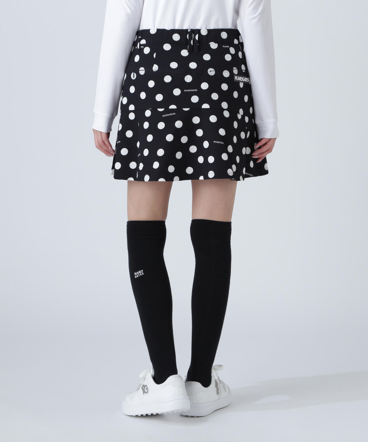 Peストレッチサッカースカート ＜ランダムドット柄＞ | PEARLY GATES