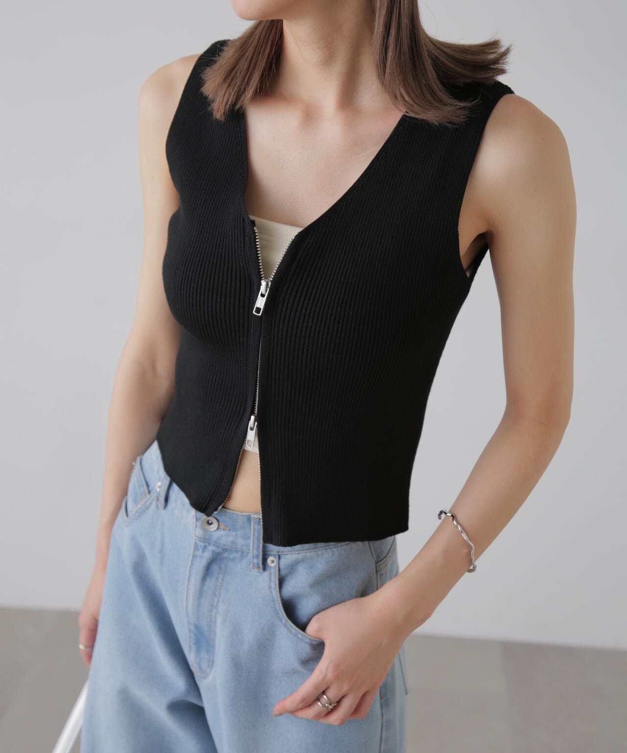 フロントジップニットタンクトップ | FREE'S MART（フリーズマート
