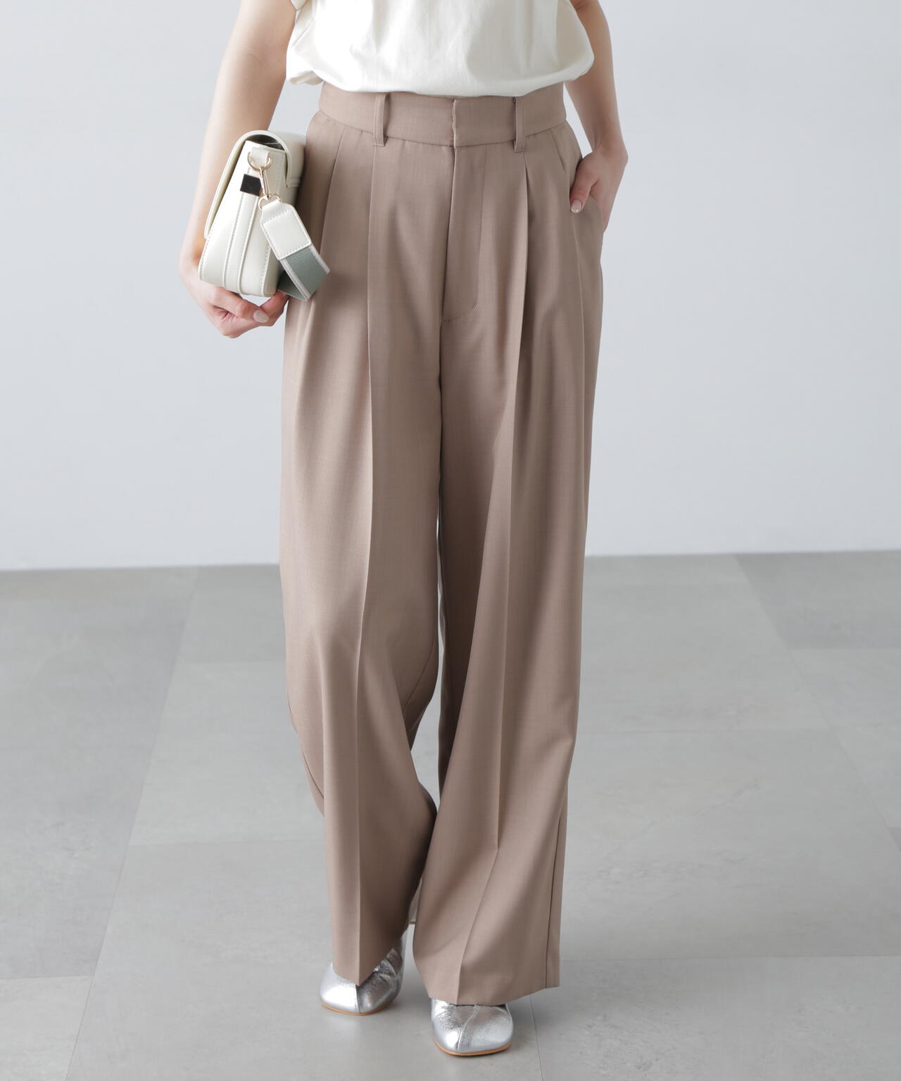 3サイズ展開XS-M】梳毛調合繊タックワイドパンツ【低身長サイズ有