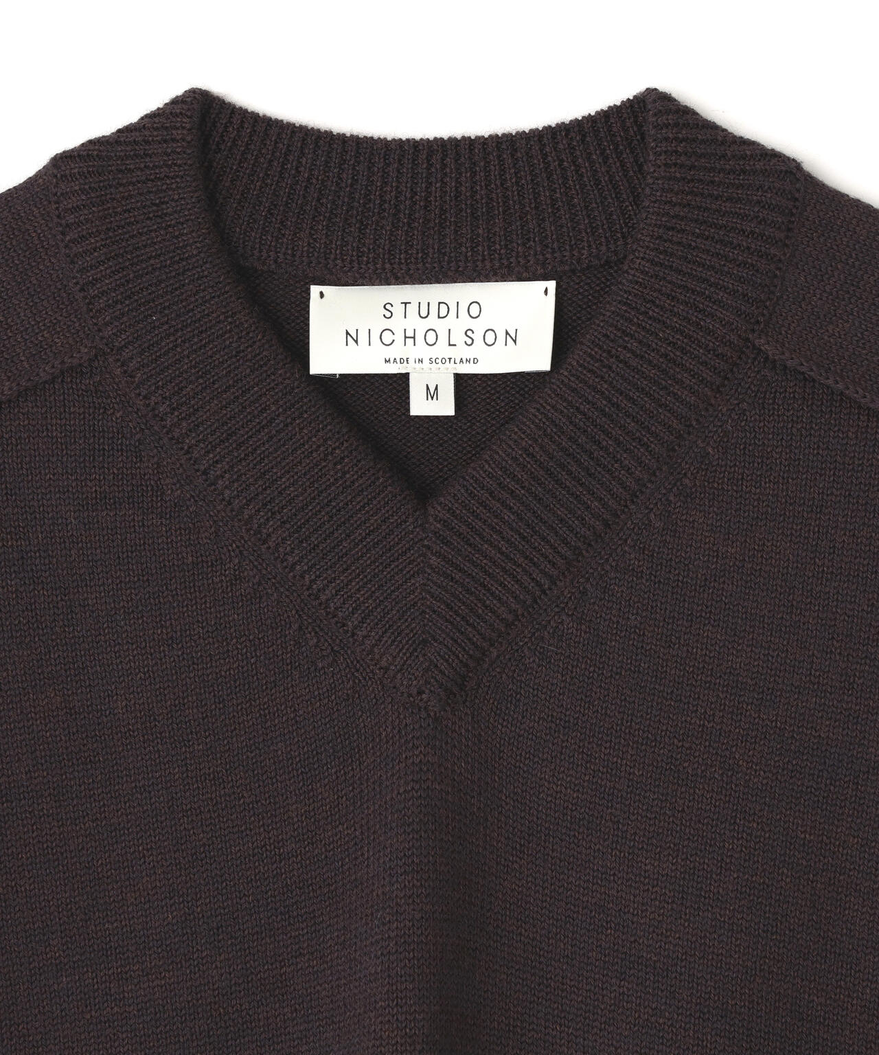 STUDIO NICHOLSON / EXTRAFINE MERINO V NECK JUMPER | THE LIBRARY