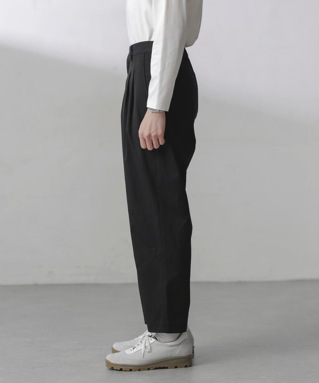 コットンライクツイルツータックテーパードイージーパンツ | NANO