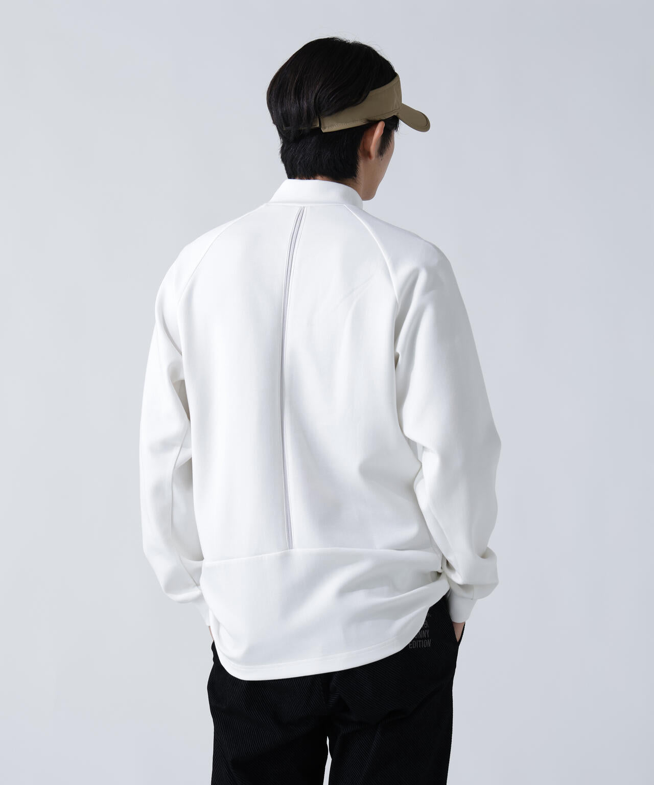 T/Rダンボール長袖ハイネックカットソー | MASTER BUNNY EDITION