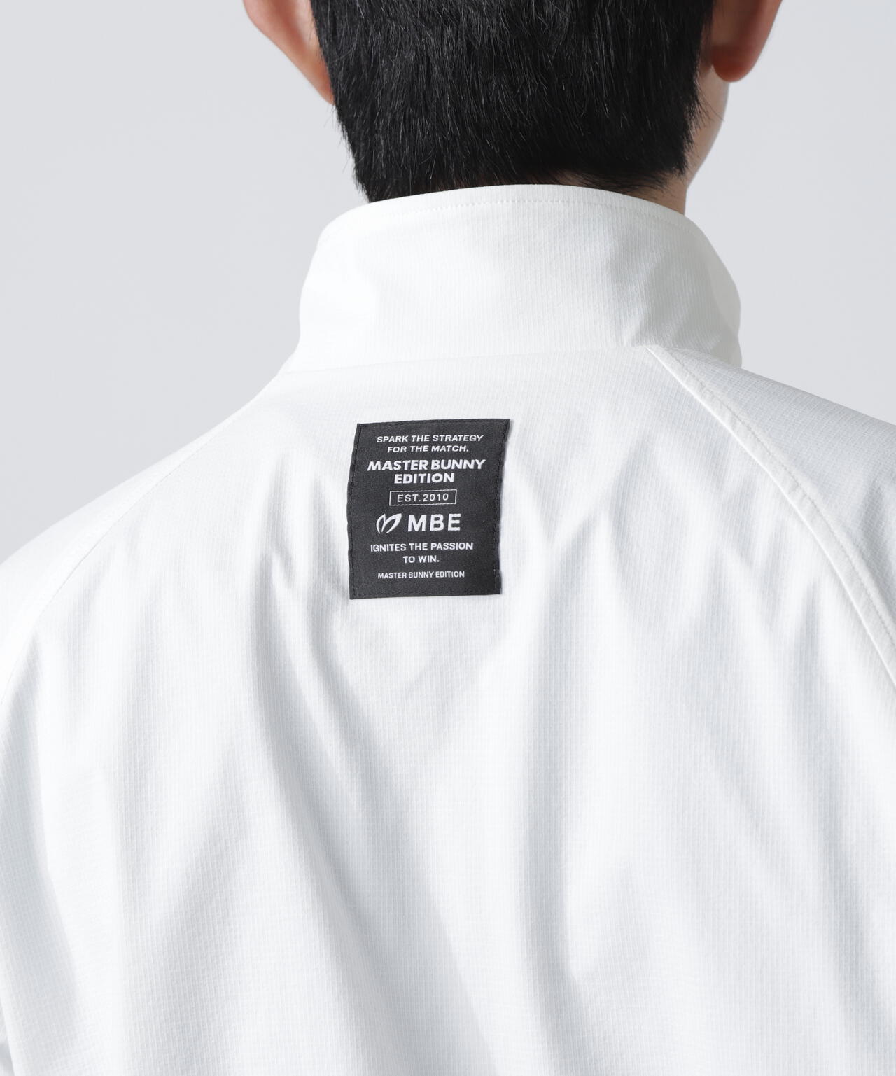 マスターバニーエディション モックネック L相当 ストレッチ 白 手洗い